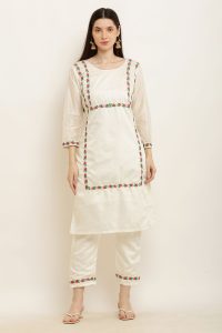 Office Kurti Look : 5 Stylish Office Wear Ideas For Women The Best Printed Kurtis Fabrics For Office Wear"