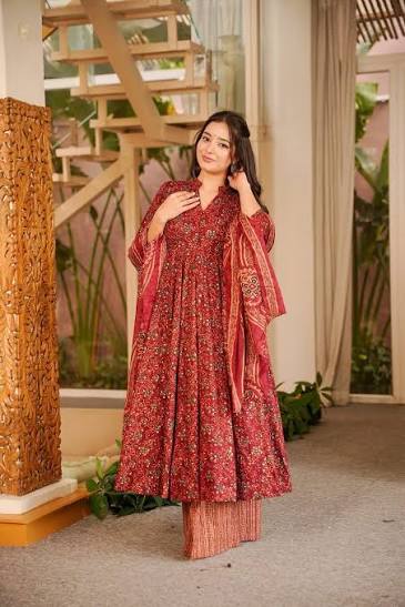 Red Printed Cotton Suit Set for women